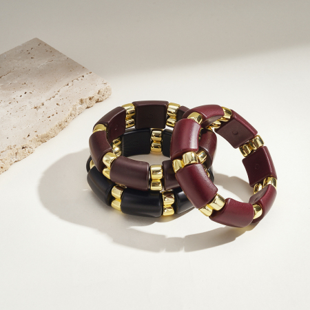 Bracelet pour femme composé de perles délicates de forme irrégulière en acrylique (1 pièce)