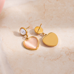 Boucles D'Oreilles Pendantes Pour Femme, En Acier Inoxydable Doré, En Forme De Cœur Rose Tendre (1 Paire). h5 Image5