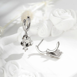 Boucles D'Oreilles Pendantes Pour Femme, Ornées De Zircon Et De Cuivre, Pour Noël Et L'Hiver (1 Pièce). h5 Image4