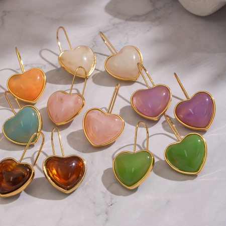 Boucles D'Oreilles Pendantes En Résine Dorée En Forme De Cœur (1 Paire) 2