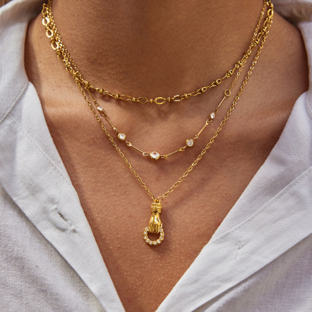 Collier pendentif sophistiqué pour femme, en acier inoxydable étanche, couleur or, avec pendentif en forme de cercle de main (1 pièce)