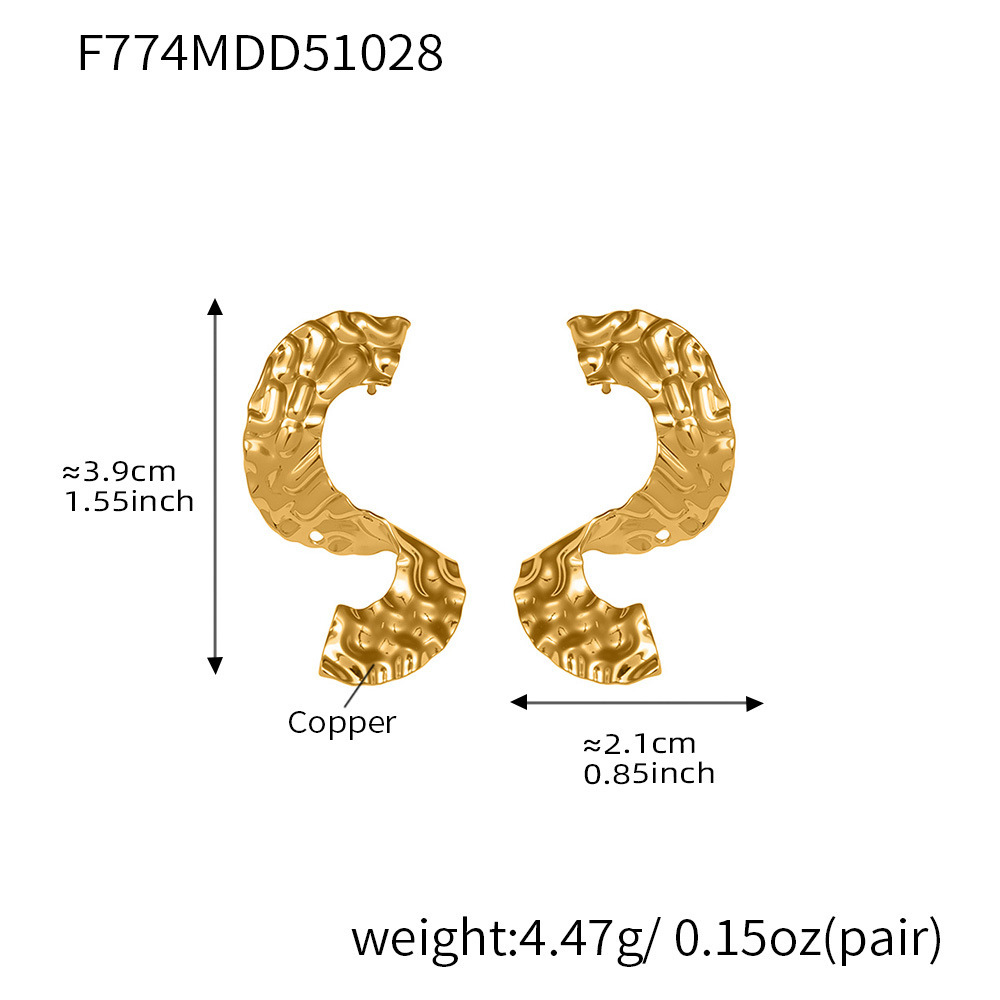 Boucles D'Oreilles Puces Pour Femme, En Acier Inoxydable Doré, Motif Martelé En Forme De S (1 Paire). Image2