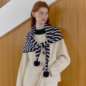 Écharpe D'Hiver Pour Femme En Polyester À Rayures Personnalisables (1 Pièce) h5 Image2