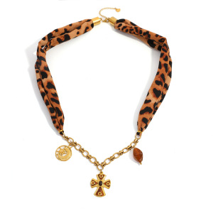 Collier Pendentif Femme Croix Lune Quotidienne En Acier Inoxydable Étanche (1 Pièce) h5 Image5