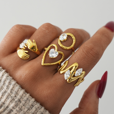 Bague de luxe haut de gamme, étanche et anti-ternissement, en acier inoxydable doré avec zircon.