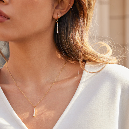 Colliers pendentifs pour femmes en acier inoxydable léger, imperméable et anti-ternissement, couleur or, en forme de goutte 2