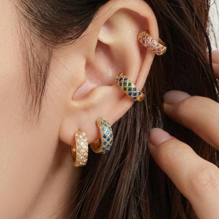 Boucles d'oreilles créoles pour femmes en acier inoxydable doré, imperméables et anti-ternissement, ornées de zircon, en forme de losange brillant.