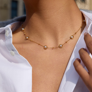 Collier Pendentif Rond Magnifique En Acier Inoxydable Étanche Couleur Or Pour Femme (1 Pièce) h5 Image5