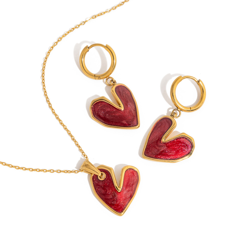 Collier Pendentif Femme Polyvalent En Forme De Cœur Rouge, En Acier Inoxydable Étanche, Couleur Or (1 Pièce) Image7