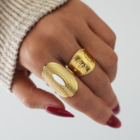 Bague femme en acier inoxydable doré, imperméable et anti-ternissement, finition martelée (1 pièce). 2