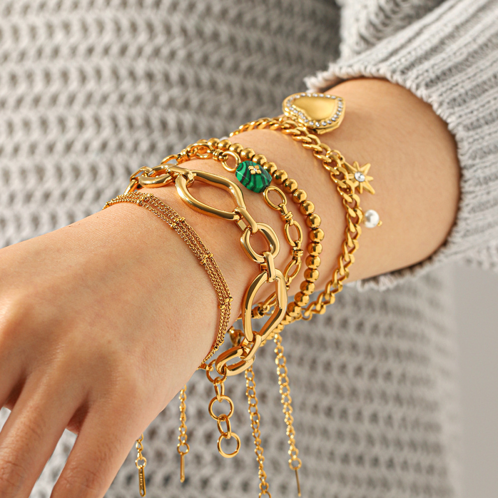 Bracelet En Acier Inoxydable Étanche Couleur Or Avec Pierre Naturelle Zircon Et Chaîne En Forme De Cœur Image4