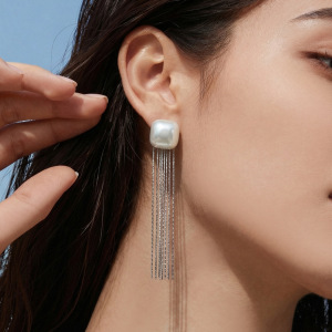 Boucles D'Oreilles Pendantes Élégantes À Pompon En Acier Inoxydable, Imperméables Et Anti-Ternissement, Couleur Or, Pour Femmes h5 Image5