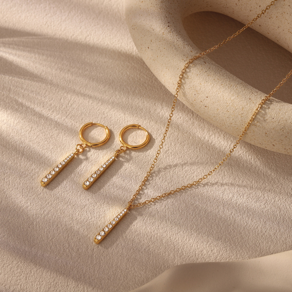 Colliers Pendentifs Pour Femmes En Acier Inoxydable Léger, Imperméable Et Anti-Ternissement, Couleur Or, En Forme De Goutte Image4