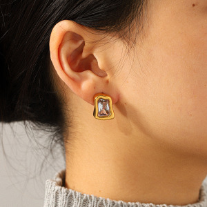 Boucles D'Oreilles Puces Pour Femmes, Luxueuses, Rectangulaires, En Acier Inoxydable, Imperméables Et Anti-Ternissement, Couleur Or, Ornées De Zircon. h5 Image5