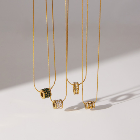 Colliers pendentifs sophistiqués pour femmes, ronds, en acier inoxydable, imperméables et anti-ternissement, couleur or 2