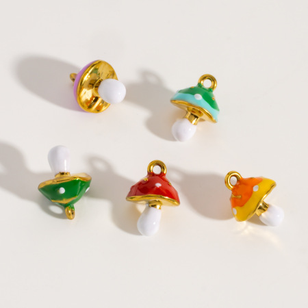 Pendentifs pour femmes en acier inoxydable doré, imperméables et anti-ternissement, en forme de champignon mignon