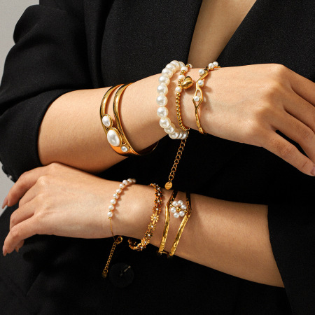 Bracelet jonc romantique en acier inoxydable imperméable, motif cœur, couleurs or et argent (1 pièce) 2