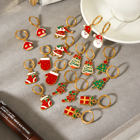 1 paire de boucles d'oreilles pendantes ethniques de Noël en acier inoxydable étanche couleur or pour femme 2