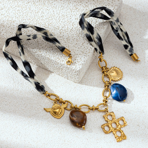 Collier Pendentif Femme Croix Glamour En Acier Inoxydable Étanche Couleur Or (1 Pièce) h5 Image4