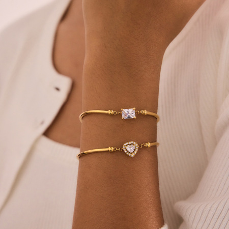 Bracelets à breloques pour femmes, en acier inoxydable, couleur or, étanches et anti-ternissement, avec zircon et finitions épurées. 2