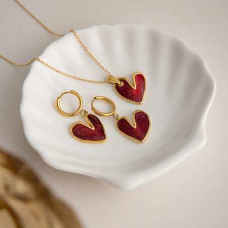 Collier pendentif femme polyvalent en forme de cœur rouge, en acier inoxydable étanche, couleur or (1 pièce)