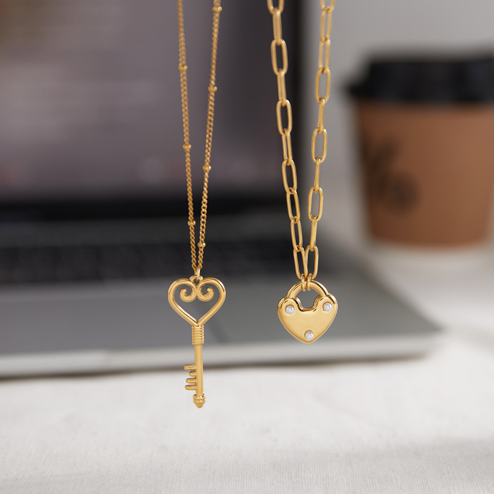 Collier Pendentif Femme En Forme De Cœur Romantique, En Acier Inoxydable, Étanche Et Anti-Ternissement, Couleur Or Image4
