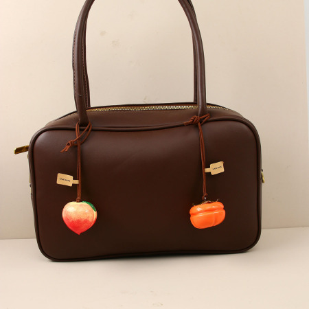 Porte-clés pour sac femme en pâte polymère, motif cerise, collection romantique 2