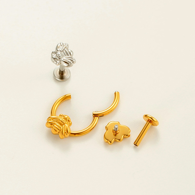 Boucles D'Oreilles Piercing Pour Femmes Dainty Bee En Acier Inoxydable Doré, Imperméables Et Anti-Ternissement Image3