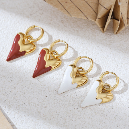 Boucles d'oreilles pendantes pour femme, en acier inoxydable doré, en forme de cœur délicat (1 paire).