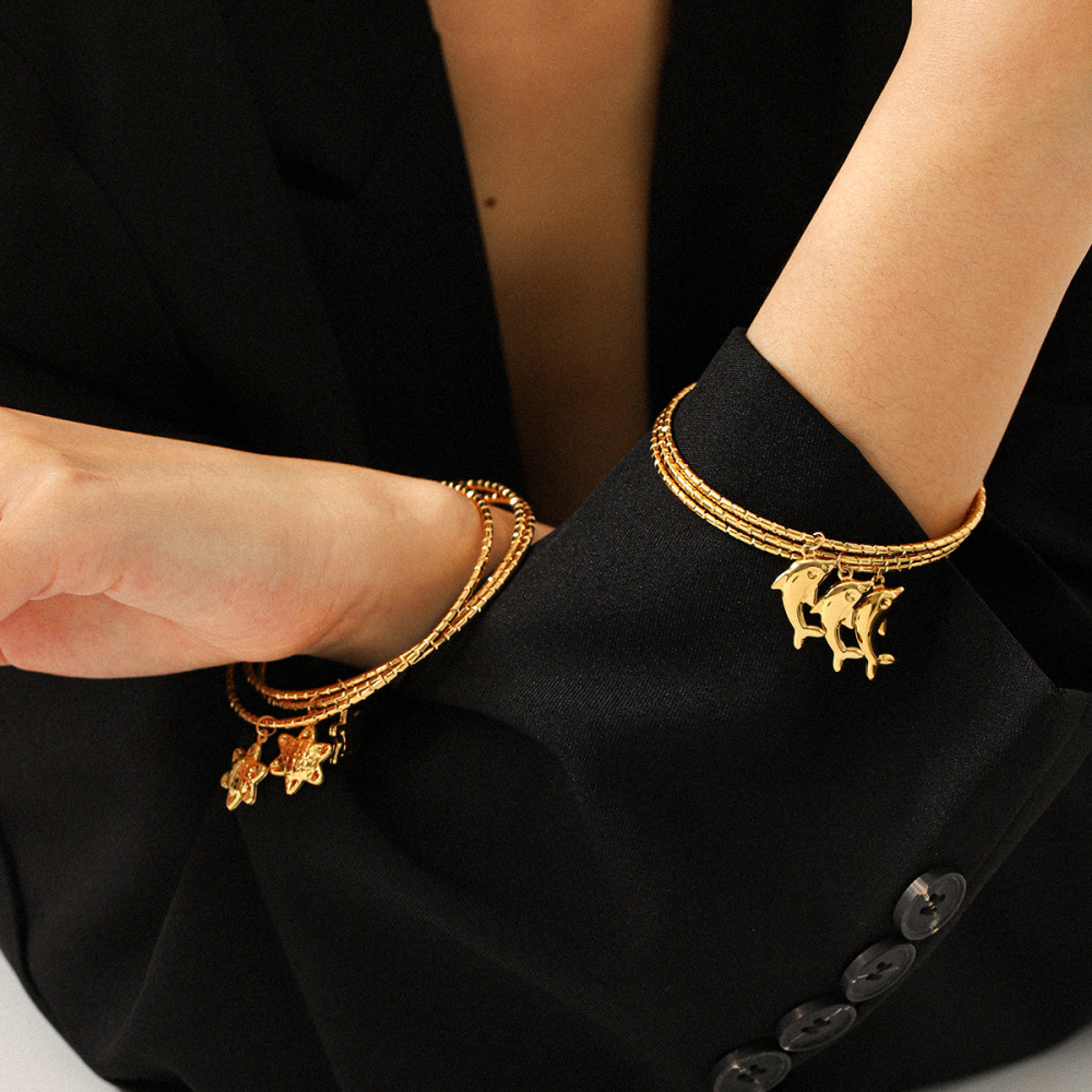 Bracelet Jonc Simple Pour Femme, Motif Tortue, Dauphin Et Étoile, En Acier Inoxydable, Couleur Or, À Porter Au Quotidien (1 Pièce) Image3