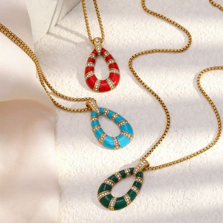 Collier pendentif femme étanche en acier inoxydable cubique coloré vintage (1 pièce) 2