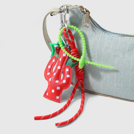 Porte-clés en cuir de cactus rouge pour femmes 2