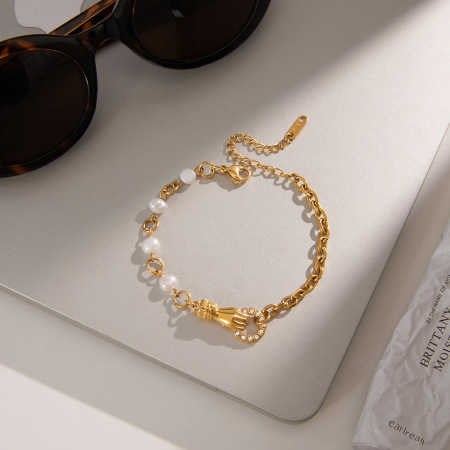 Bracelet chaîne élégant et luxueux pour femme, en acier inoxydable doré, étanche, fabriqué à la main (1 pièce), collection Luxe. 2