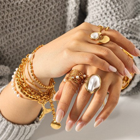 Bracelet en acier inoxydable étanche couleur or avec perle