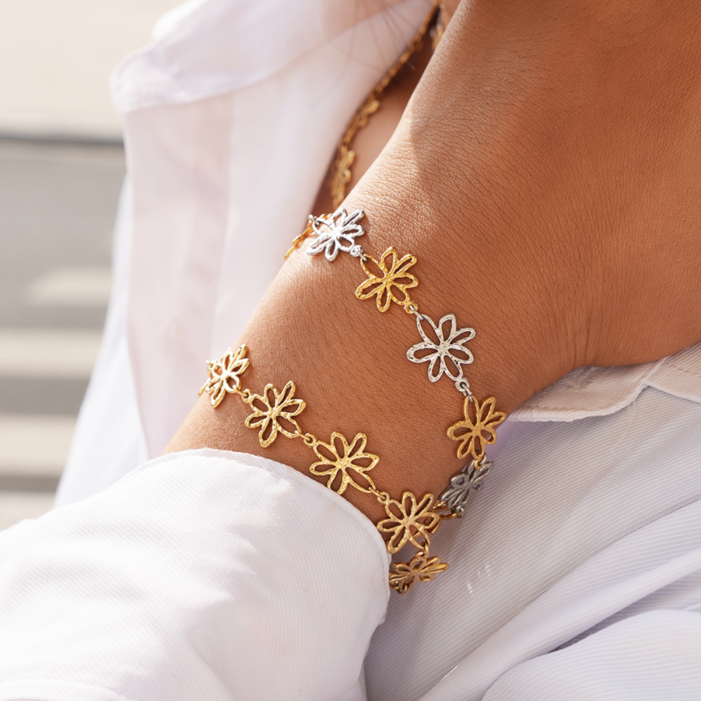 Ensembles De Bracelets Pour Femmes En Acier Inoxydable Martelé À Motif Floral, Imperméables Et Anti-Ternissement, Couleur Or Image4