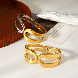 Bracelet Jonc Pour Femme Simple Series Daily Hollowed-Out Lines En Acier Inoxydable Étanche Couleur Or h5 Image5