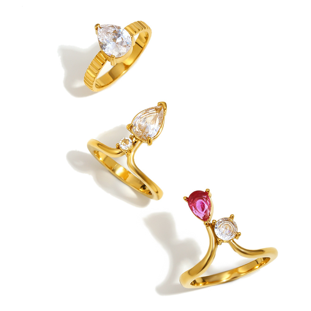 Bague Pour Femme En Acier Inoxydable Doré, Résistante À L'Eau Et À La Décoloration, Ornée De Pierres Précieuses (1 Pièce). Collection « Lignes Du Quotidien ». Image4