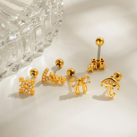 Boucles d'oreilles pendantes exquises en cuivre, en forme d'étoile, imperméables et anti-ternissement, couleur or, avec zircon.