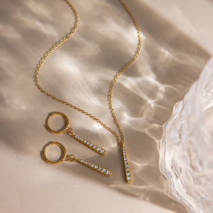 Colliers Pendentifs Pour Femmes En Acier Inoxydable Léger, Imperméable Et Anti-Ternissement, Couleur Or, En Forme De Goutte h5 Image5