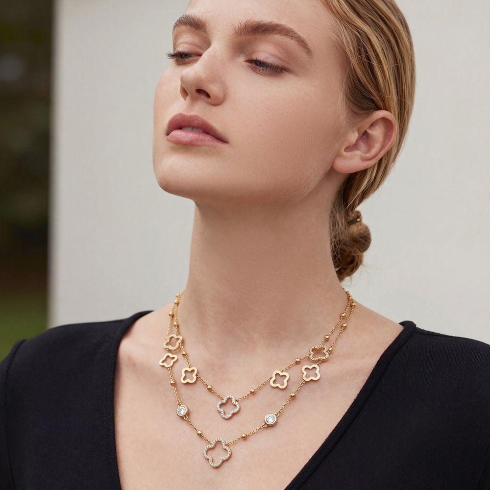 Colliers Pendentifs Pour Femmes En Acier Inoxydable, Imperméables, Anti-Ternissement Et Zircon Couleur Or, Ornés D'Un Délicat Trèfle Image4