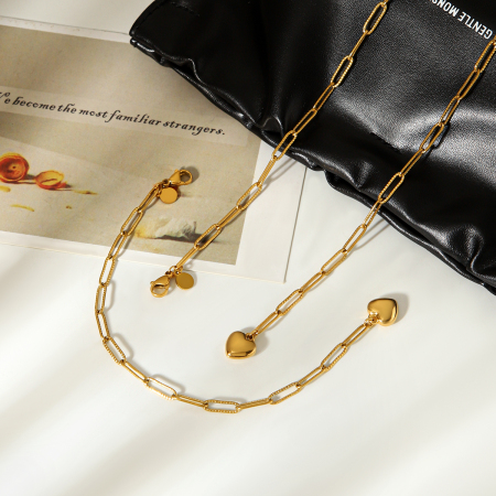 Collier pendentif femme en forme de cœur simple, en acier inoxydable, étanche et anti-ternissement, couleur or (1 pièce)