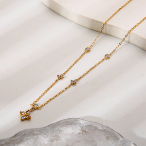 Colliers Pendentifs Pour Femmes En Acier Inoxydable, Imperméables, Anti-Ternissement Et Zircon Couleur Or, Ornés D'Un Délicat Trèfle h5 Image3