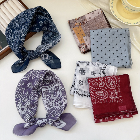Bandana élégante pour femme en polyester à motif cachemire
