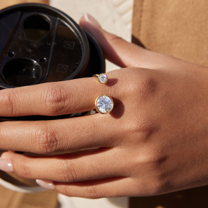 Bague Pour Femme En Acier Inoxydable Doré, Ornée D'Un Zircon Et Sertie De Pierres Précieuses (1 Pièce). h5 Image4