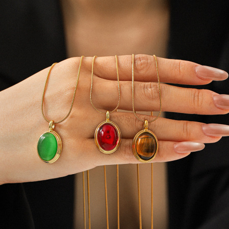 Collier pendentif femme luxueux en acier inoxydable doré, pierre naturelle, forme ronde, étanche (1 pièce) 2