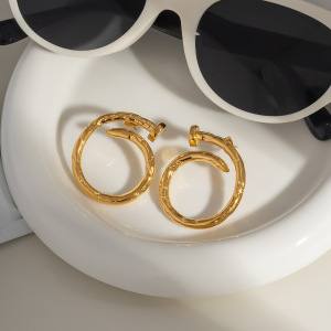 Boucles D'Oreilles Puces Pour Femmes, En Acier Inoxydable, Étanches, Couleur Or, En Forme D'Ongle h5 Image2