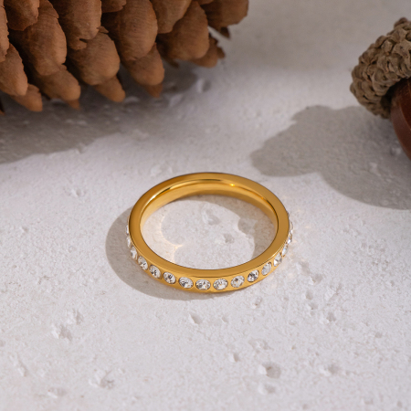 Bague en acier inoxydable étanche, couleur or, avec zircon (1 pièce). 2