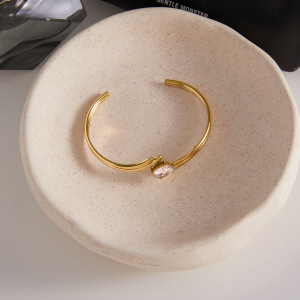 Bracelets Manchettes Pour Femmes En Acier Inoxydable, Étanches, Couleur Or, Avec Zircon, Forme Incurvée Et Scintillante h5 Image4