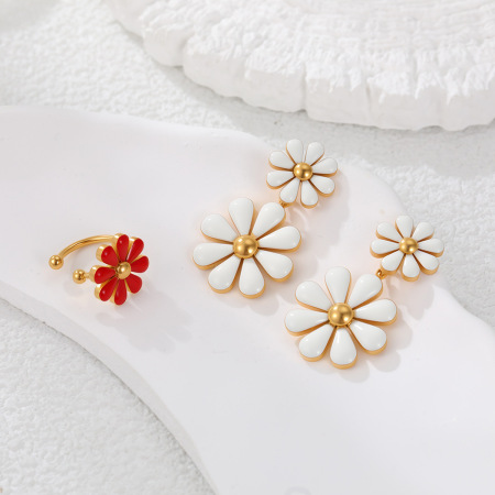 Boucles d'oreilles élégantes en acier inoxydable, forme irrégulière marguerite, couleur or, imperméables et anti-ternissement 2