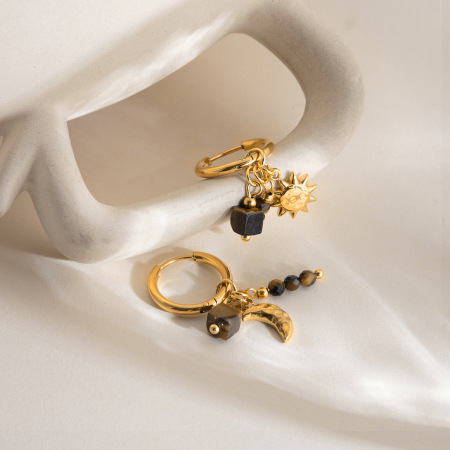 1 paire de boucles d'oreilles pendantes classiques étoile et lune en acier inoxydable étanche couleur or avec pierre naturelle pour femme 2